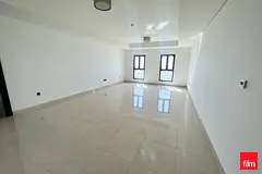 Sea Views / Resort Living / Vacant Soon