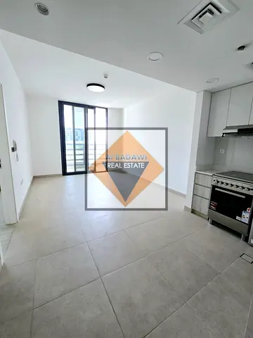 Cozy 1 BHK Apartment with 2 Bathrooms and a Spacious Balcony