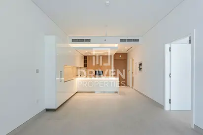 Large Layout | Premium Finishes | Golf Course View