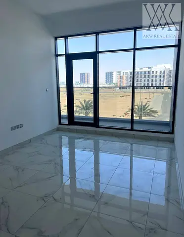 SPACIOUS SIZE | BRIGHT UNIT | READY TO MOVE
