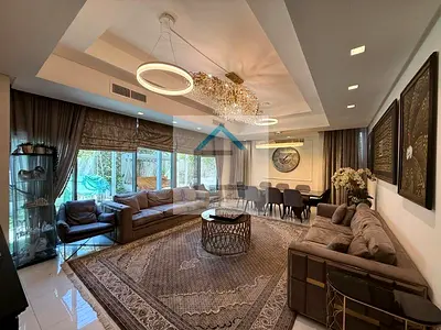 Well-Maintained 4BR+M Single Row Townhouse