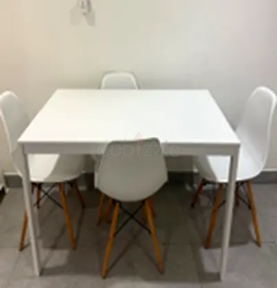 IKEA Vihals Extendable Table