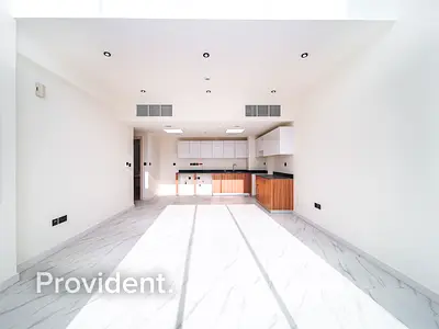 End Unit | Easy Access | Ready to Move