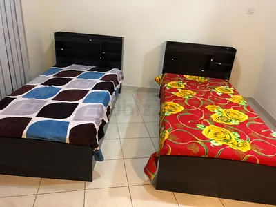 Bed space for rent - males