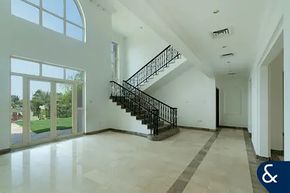 Vacant Now |Spacious Garden Hall|Skyline View