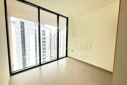 VACANT | SKYLINE VIEWS | PRIVATE POOL