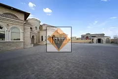 Grand 4-Bedroom Luxury Duplex Villa for Ultimate Comfort
