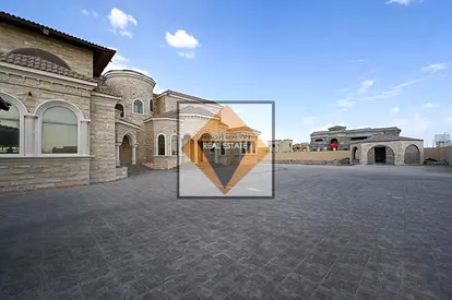 فيلا دوبلكس فاخرة مكونة من 4 غرف نوم لتوفير أقصى درجات الراحة