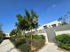 Perfect Family Home | Large Townhouse | Quiet Neighborhood