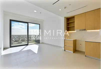 Ready to Move | Spacious 1BR | Direct Park Access