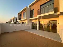 3Bed+Maid | Single Row | Corner Kitchen | Rented