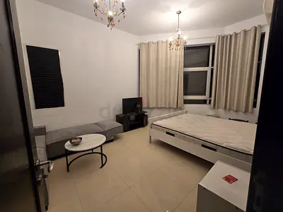 Master room near metro station