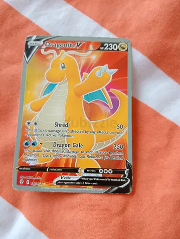 Dragonite V Pokémon TCG Card - Single