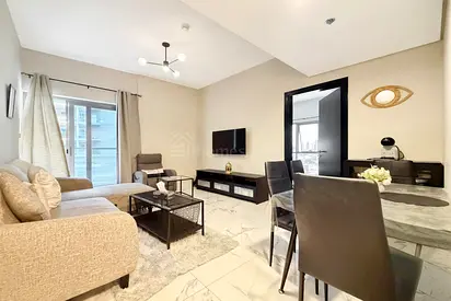 FULLY Furnished | Closest to SHOPS & Restaurants