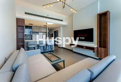 Top Floor | Elegant 1 Bedroom | Furnished