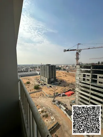 🔥 استوديو في Smart Tower بـ 270 ألف | 550 قدم – إطلالة مفتوحة + بلكونة + باركنج 🚀💰