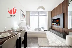 SLEEK STUDIO | LIGHT-FILLED SPACE | INVESTOR DEAL