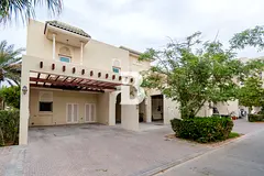 INTERNAL | NEAR PARKS | SINGLE ROW | CORNER UNIT