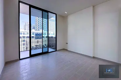 1 Bedroom Apartment | Community View | Balcony