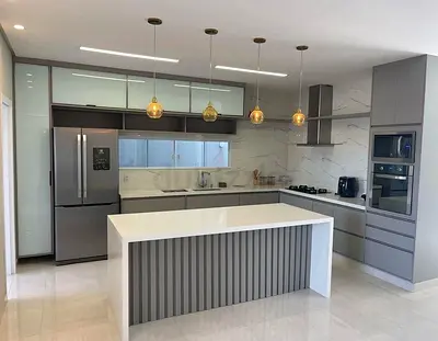 Modern fitted Kitchen island