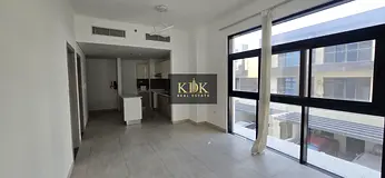 VACANT NOW | SPACIOUS 1 BED| MODERN FINISH