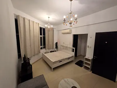 Master room near metro station