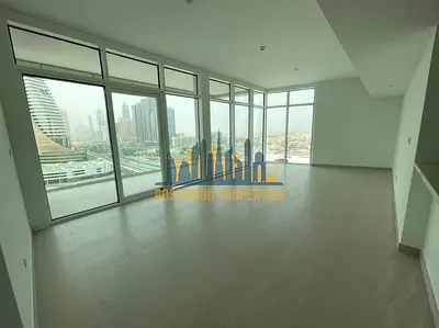 CORNER UNIT | WELL MAINTAINED | CLOSE TO PARK