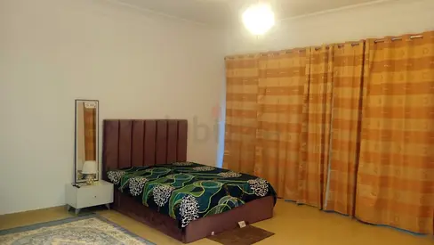 Room available in khalidiyah corniche-majlish hall