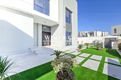 Upgraded | Landscaped Garden | Corner Unit