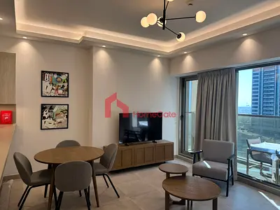 غرفة نوم واحدة واسعة مفروشة بالكامل | طابق مرتفع | شامل جميع الفواتير | 12 دفعة | موقع مميز في أبراج بحيرات جميرا