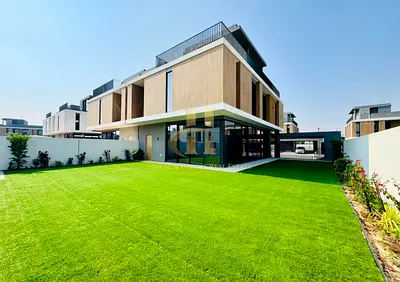 5 BR VACANT | LANDSCAPE UPGRADED CALL NOW