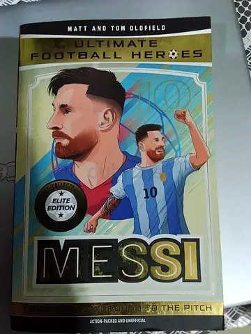Ultimate football heroes MESSI BOOK