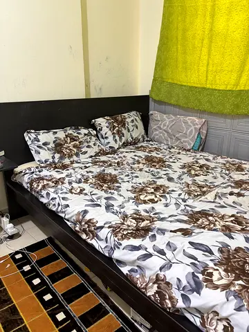 Blue velvet accent chair - good condition