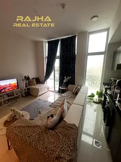 Fully Furnished 1 + Study | Vacant | Peaceful Community