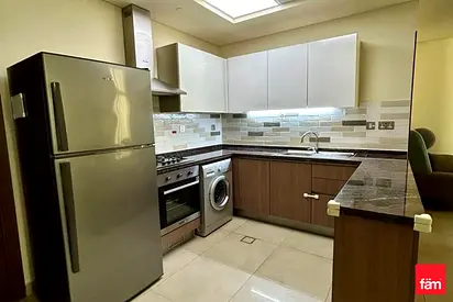 Spacious Layout, immaculate 2 bed with balcony