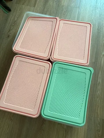 FREE Set of 4 pastel storage boxes with lids (3 pink  1 mint)