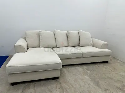 The one brand lshape couch