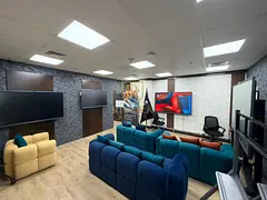 OFFICE I FITTED I WITH PANTRY