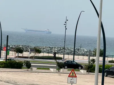 فيلا/2طابق/غرفه خادمه/غرفه غسيل/مساحات واسعه/موقع مميز/بجانب الشاطئ