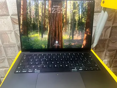 M5 MacBook Pro for sale WITH free 8 in 1 converter