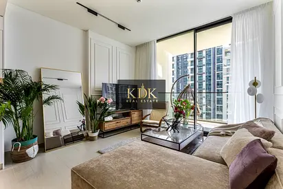 Fully Furnished| Fitted kitchen| Move In Ready