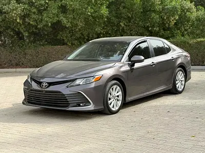 2019 Toyota Camry SE - American Specs