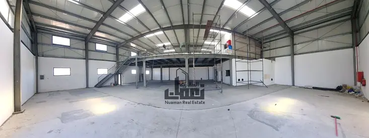 للبيع مستودع مميز في المنطقه الصناعيه الصجعه الحنو - الشارقه