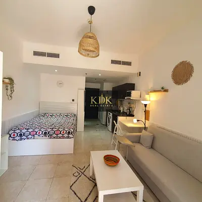 Community View| Furnished| Move In Ready