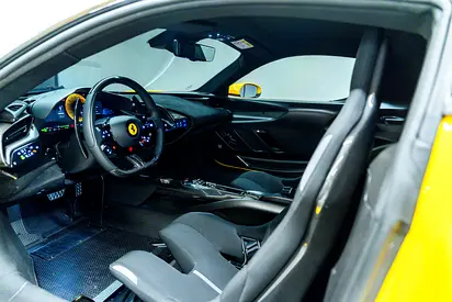 2024 Ferrari SF90 STRADALE — миниатюра 18
