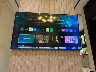 65” Samsung Q70C QLED 4K (120Hz) – Minor Screen Issue (Negotiable)