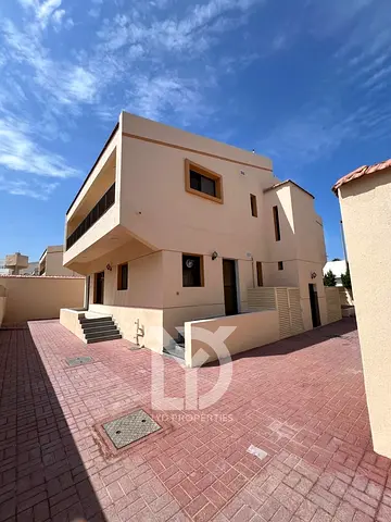 Upgraded 4BR Family Villa | Maid’s Room | Garden | G+1 | Jumeirah 3