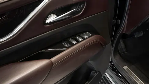 صورة 11 لـ 2021 Cadillac ESCALADE