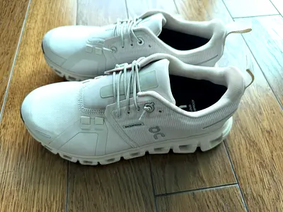 On Cloud Waterproof Shoes - Excellent Condition
