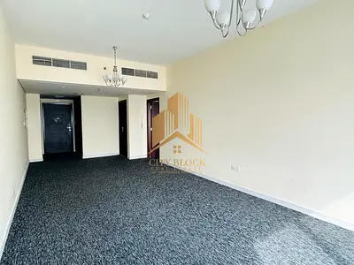 مكتب واسع مع خيارات متعددة متوفر في منطقة القصيص الصناعية الرابعة، دبي.